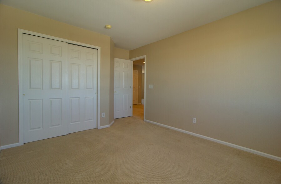 Building Photo - 9202 Royal Melbourne Cir