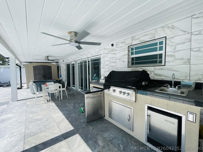 Building Photo - 2531 Gulfstream Ln