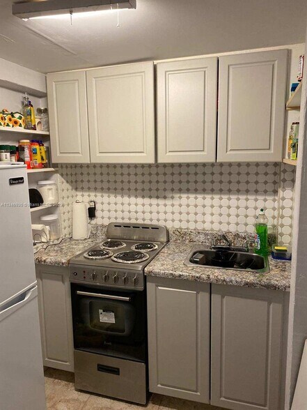 Building Photo - 2310 Plum Ct