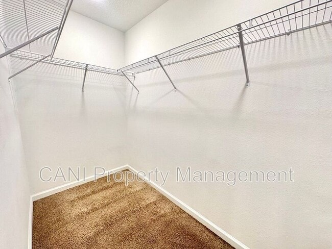 Building Photo - 3807 Whitney Wy