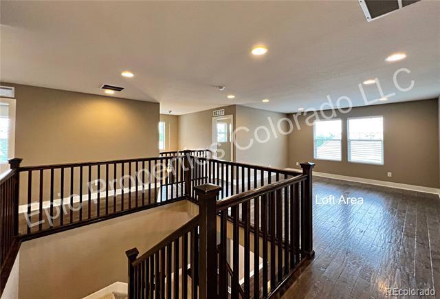 Building Photo - 10076 Tall Oaks St