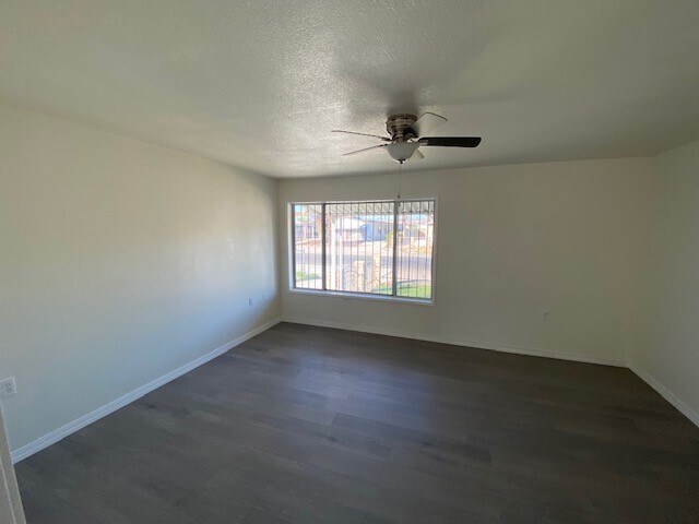 Building Photo - 1460 Tonto Dr