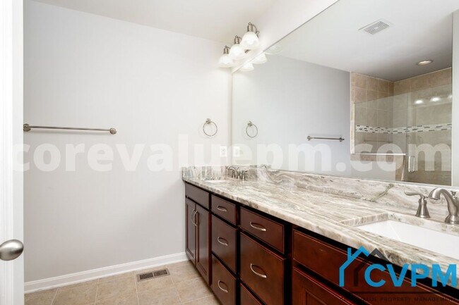 Building Photo - 128 Merlot St