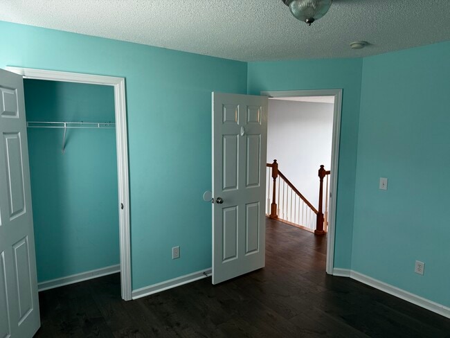 Building Photo - 806 Galloway Dr