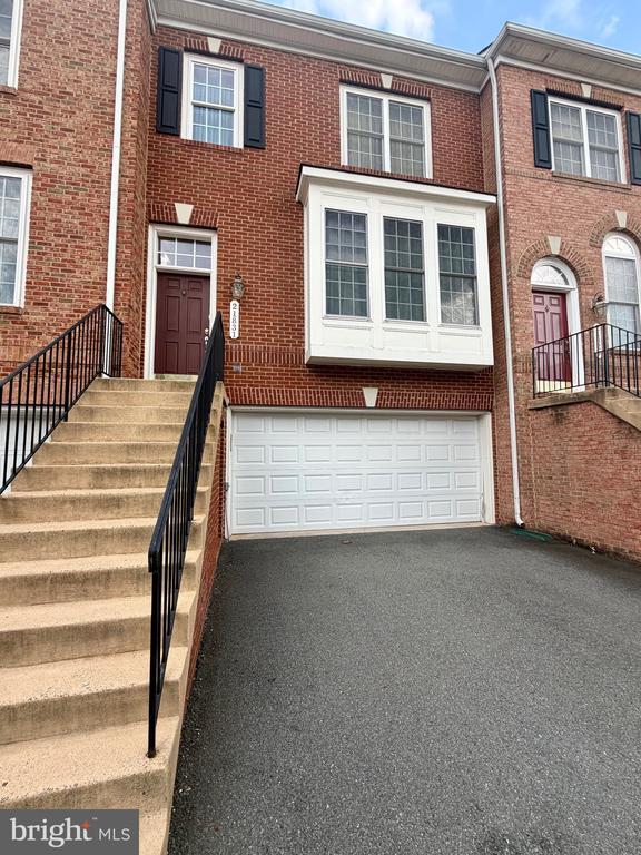 Building Photo - 21831 Ladyslipper Sq