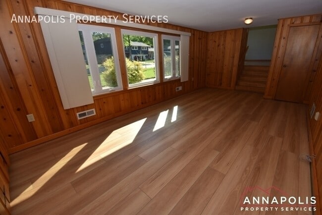 Building Photo - 804 Pin Oak Rd