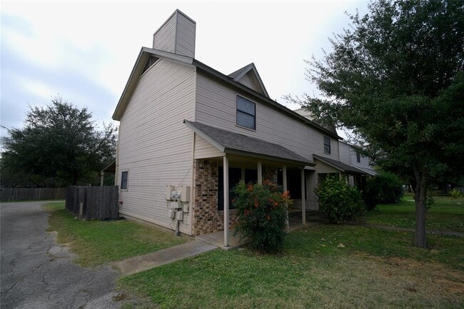 Building Photo - 3007 W Slaughter Ln