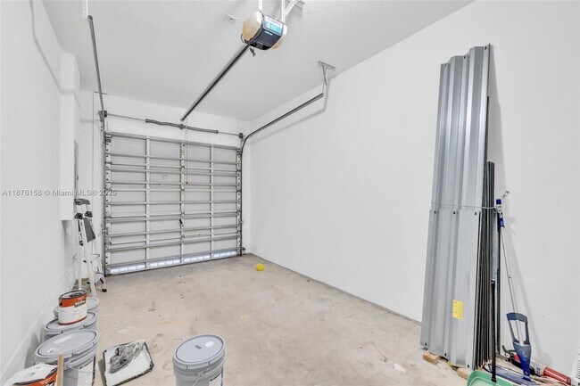 Building Photo - 8706 Blaze Ct