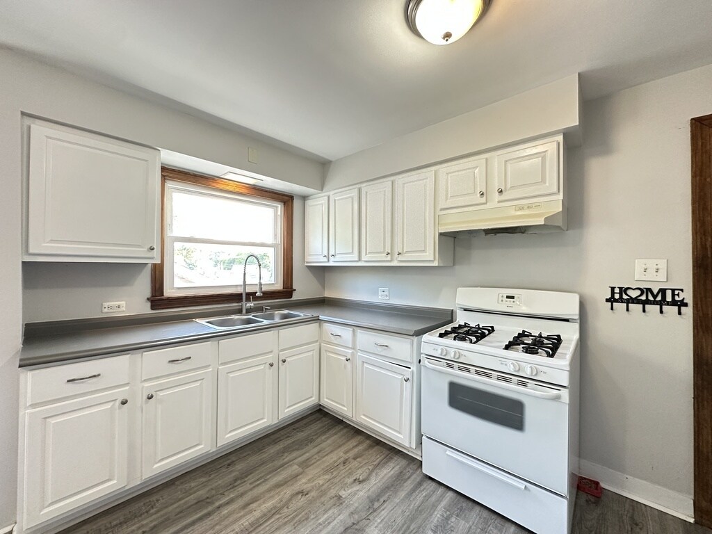 Building Photo - 312 23rd Ave