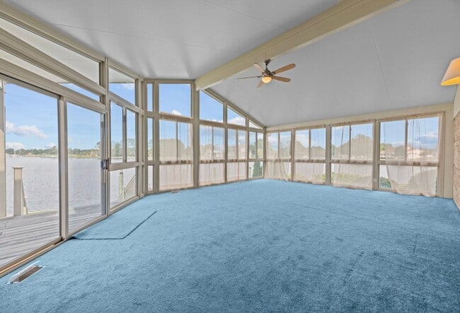 Building Photo - Waterfront Dream Home Best View in Fairfield Harbour!