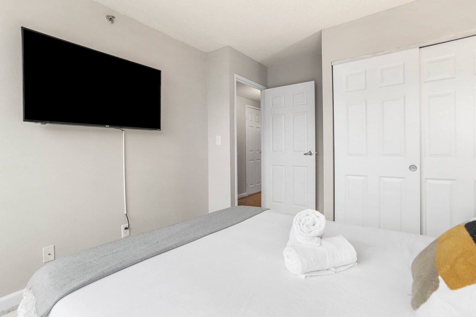 Building Photo - 401 12th St S