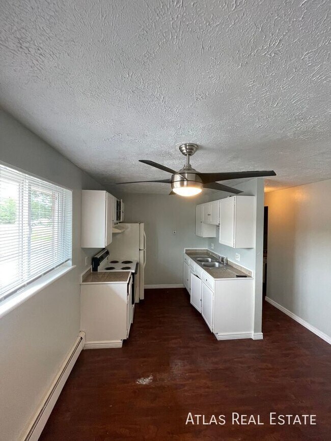 Building Photo - 12111 W Nevada Dr