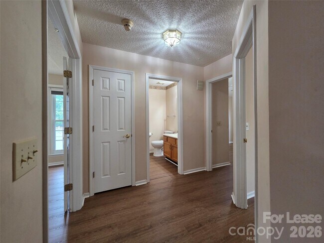 Building Photo - 1319 Mistletoe Ridge Pl NW