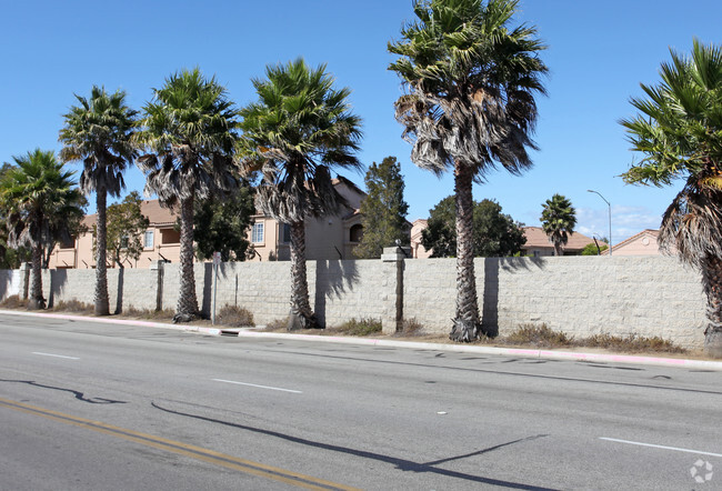 Building Photo - Midway Estates