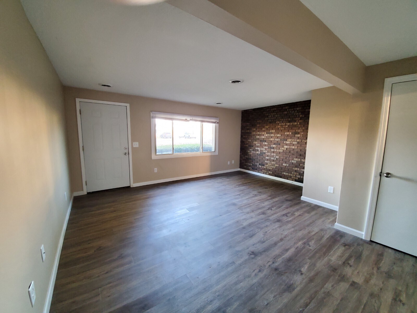Building Photo - 2513 Zircon St NE