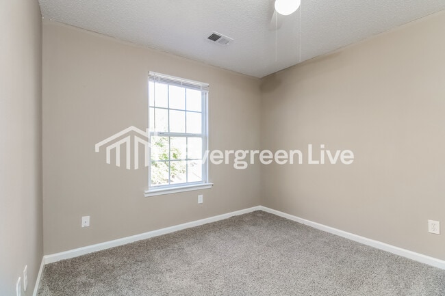 Building Photo - 236 Stagone Ln