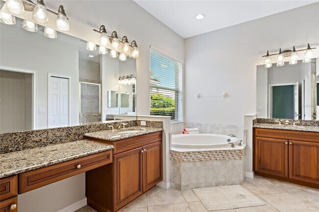 Building Photo - 134 Savona Way