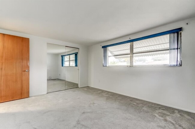 Building Photo - 3735 Mynabird Dr