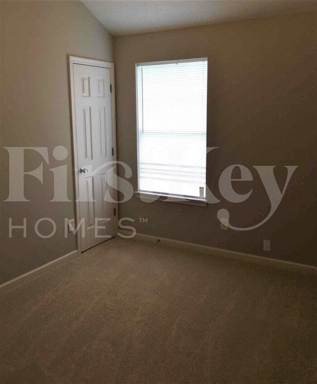 Building Photo - 4200 Reserve Hill Crossing