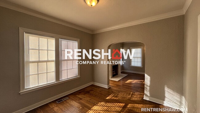 Building Photo - 2377 Jackson Ave