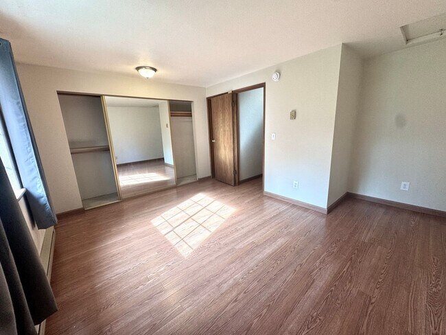 Building Photo - Prime Gig Harbor Location – Modern 2-Bedroom, 2-Bath Townhouse for Rent