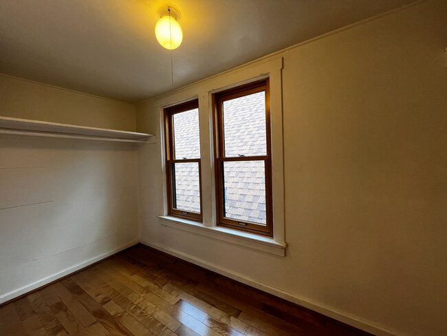 Building Photo - 4149 W Pine Blvd