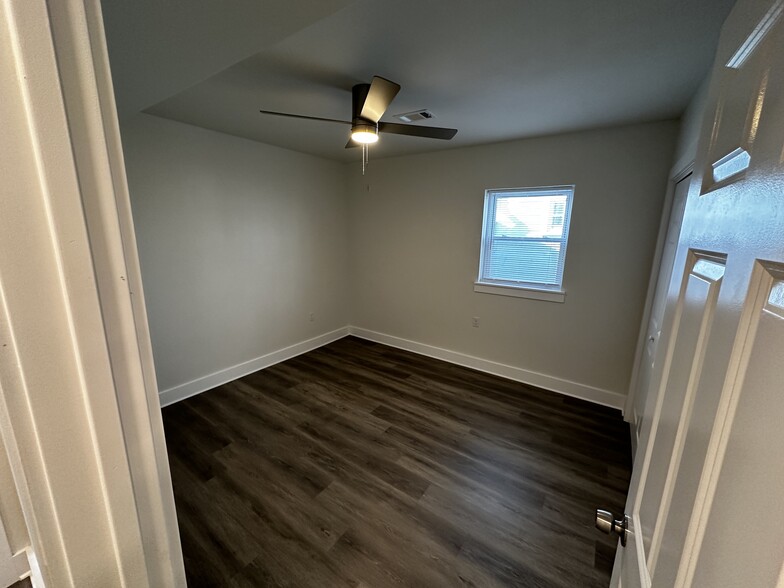 Bedroom #1 - 3300 Nashville Ave