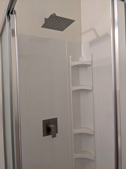 bathroom 2 - 306 E Northview Ave