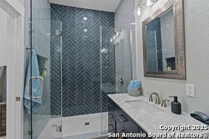 Building Photo - 127 E Whittier St