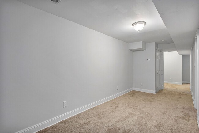 Building Photo - 223 N Arthur Ashe Blvd