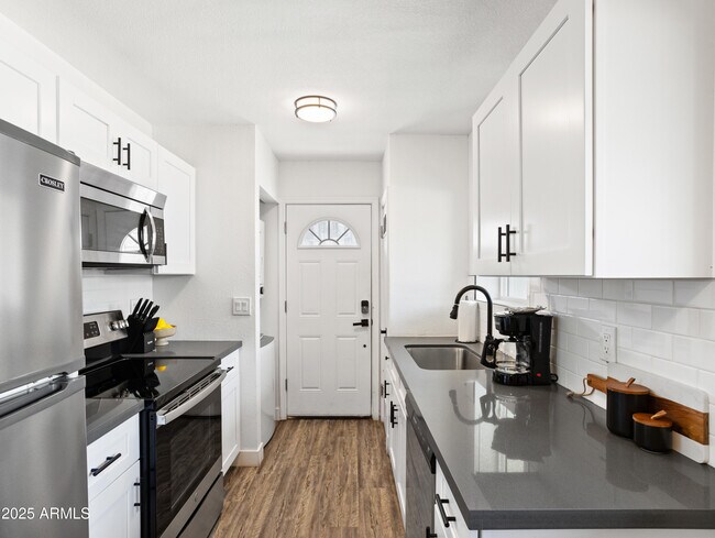 Building Photo - 4625 N 73rd St