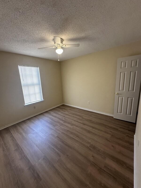 Building Photo - 1706 Sorghum Mill Dr
