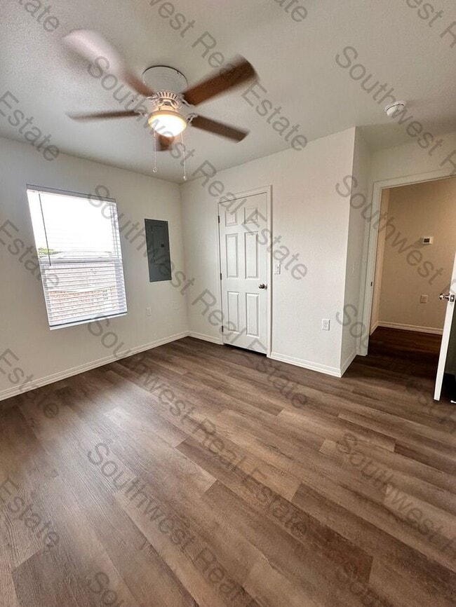 Building Photo - New Construction! 2 bed 2 bath!