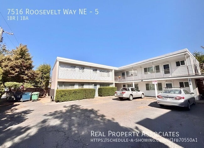 Primary Photo - 7516 Roosevelt Way NE