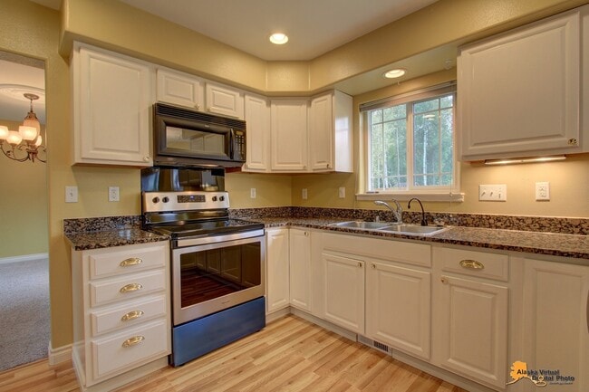 Building Photo - Exquisite Powder Ridge Home!