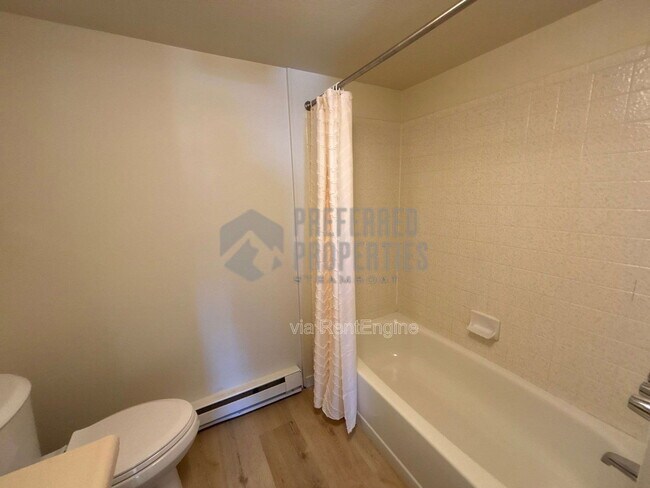 Building Photo - 1555 Shadow Run Ct