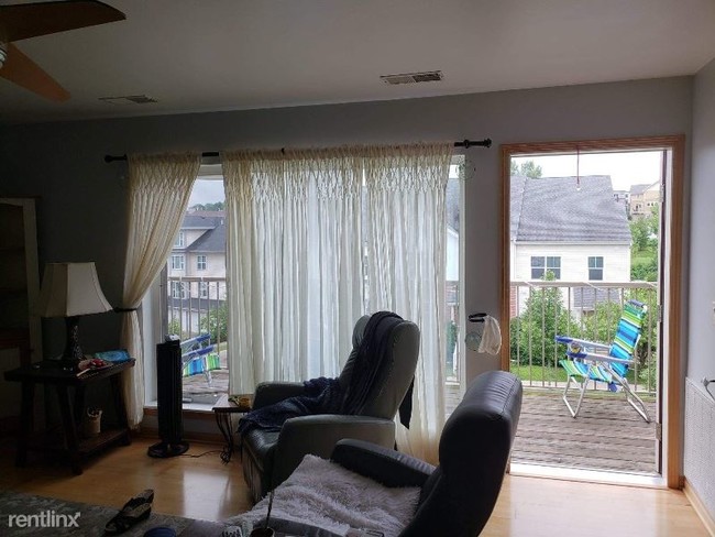 Building Photo - 8206 Starr Grass Dr