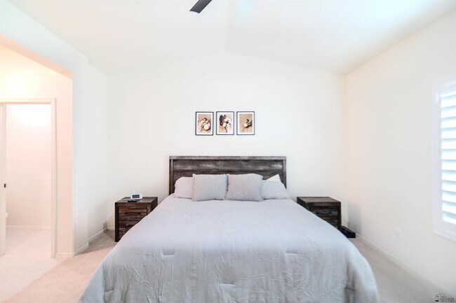 Building Photo - 4442 S Ansel Ave