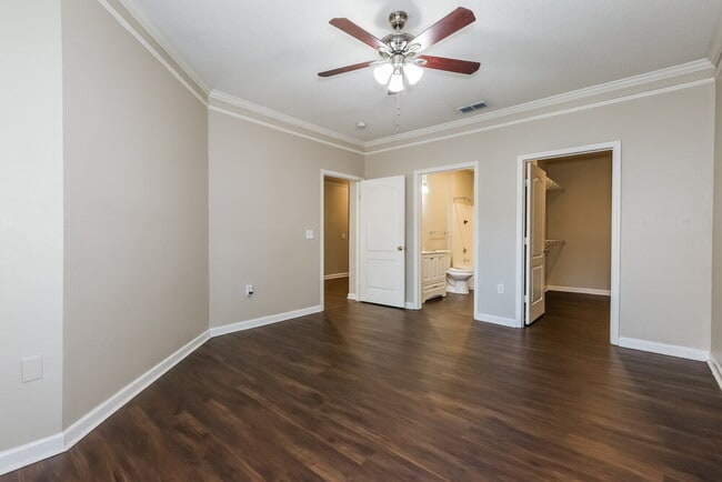 Building Photo - 17980 Villa Creek Dr