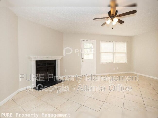 Building Photo - 7208 Crestside Dr