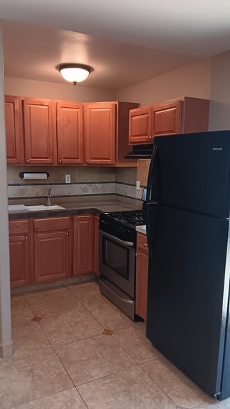 Building Photo - 4809 Birchbark Ln