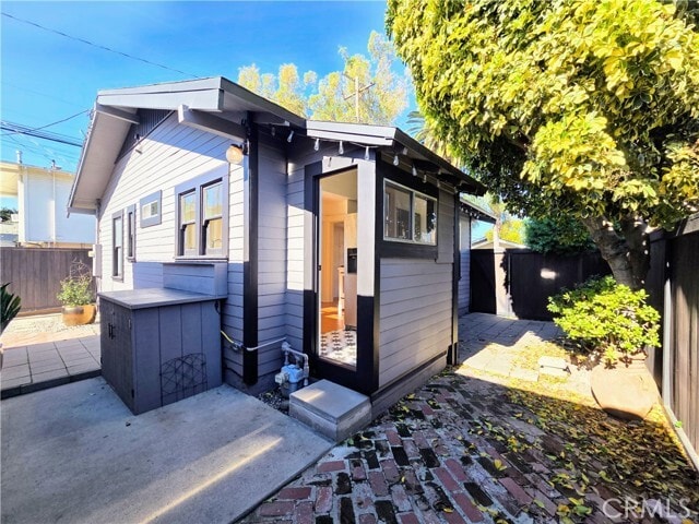 Building Photo - 3624 E 8th St