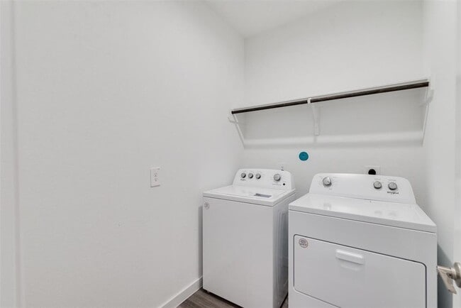 Building Photo - 22606 Ginosa Trail