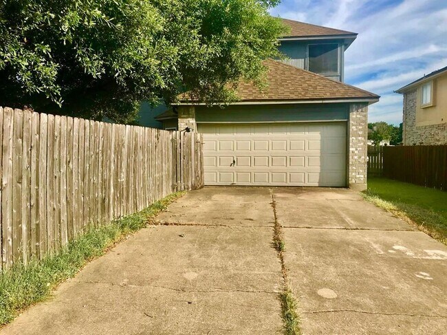 Building Photo - 1012 Black Locust Drive West