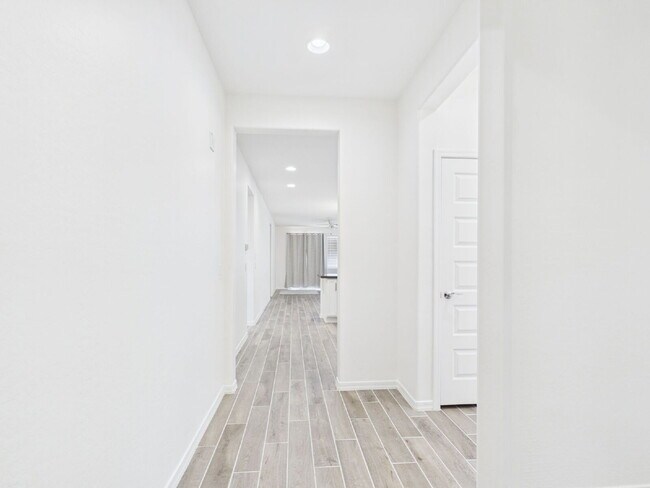 Building Photo - The Harlow in La Mira Discovery Collection