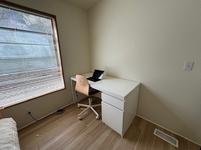 Building Photo - 1258 Island Dr