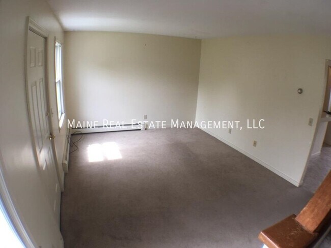 Building Photo - 45 Valley View Ln