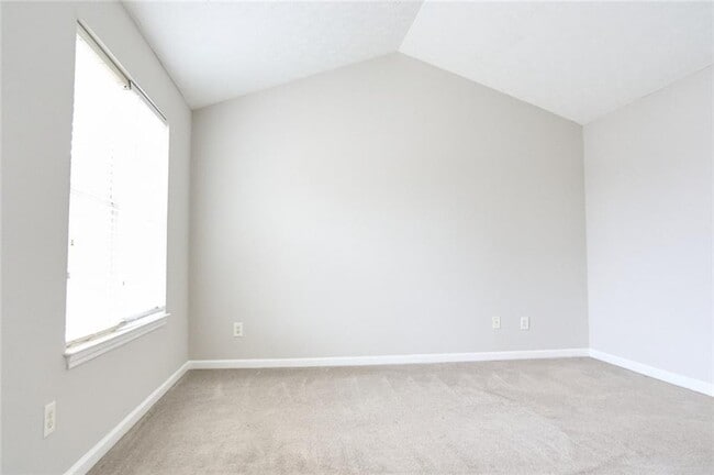 Building Photo - 130 Springbottom Dr SE