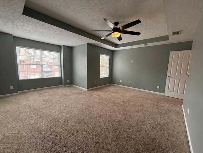 Building Photo - Location, Location, Location!