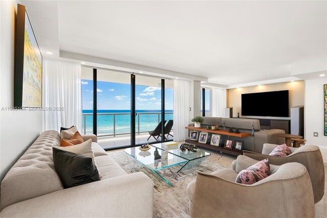 Building Photo - 5757 Collins Ave